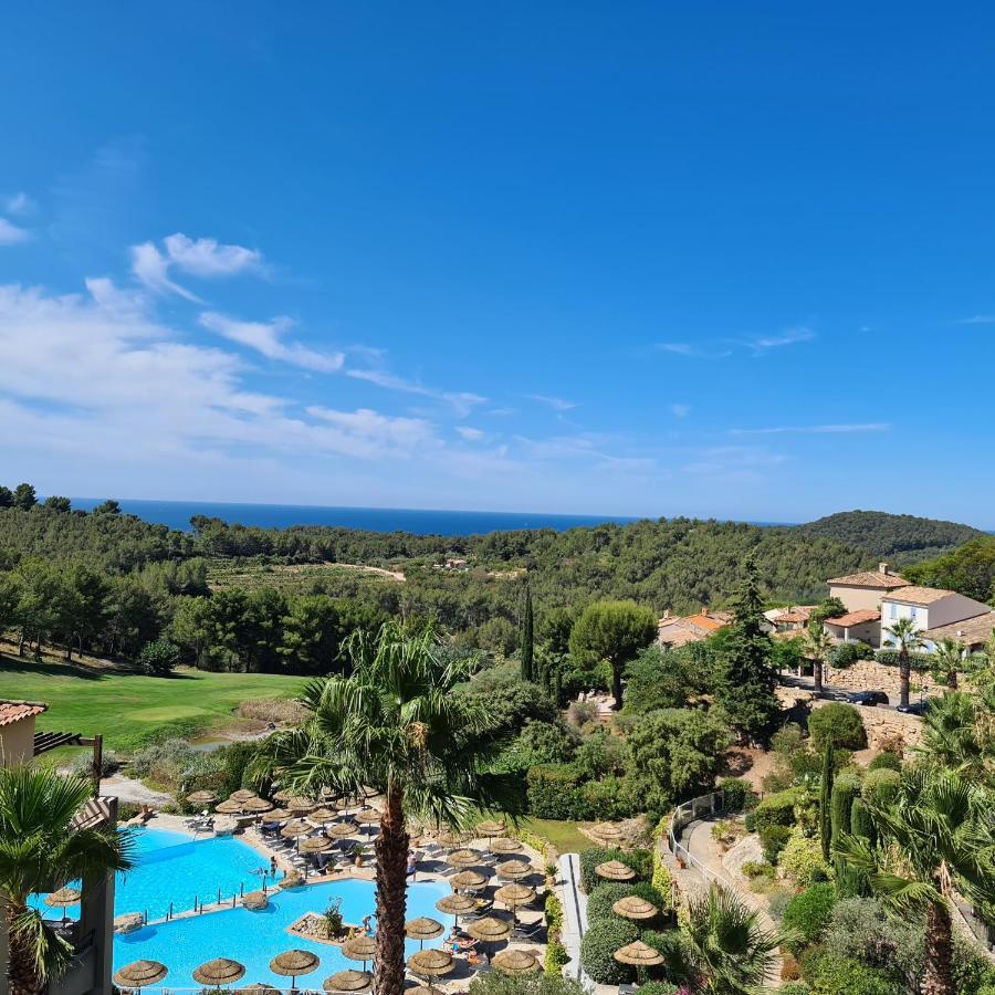 Hameau Des Amandiers - Vue Mer, Golf Et Vignes Apartment Сен Сир сюр Мер Екстериор снимка