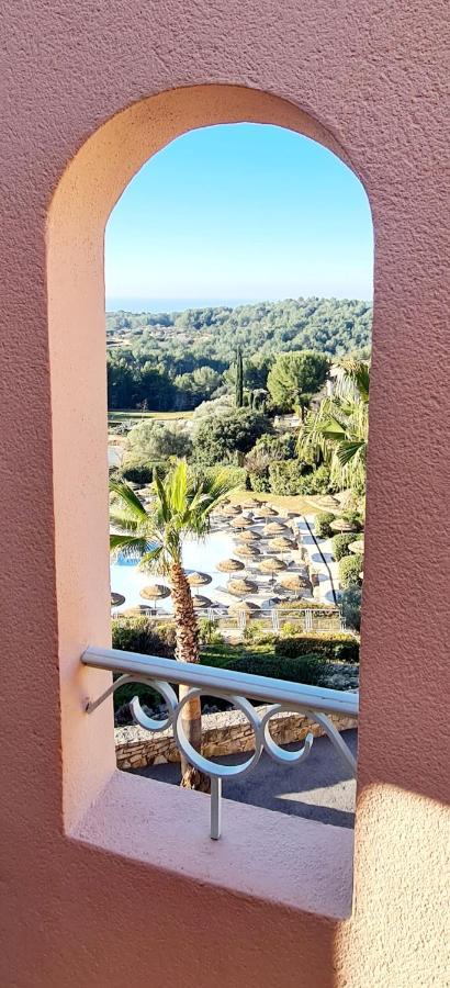 Hameau Des Amandiers - Vue Mer, Golf Et Vignes Apartment Сен Сир сюр Мер Екстериор снимка